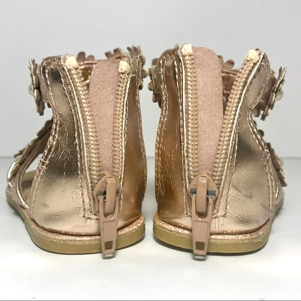 RAMPAGE Baby Girls 5 Soft Gold Gladiator Sandals